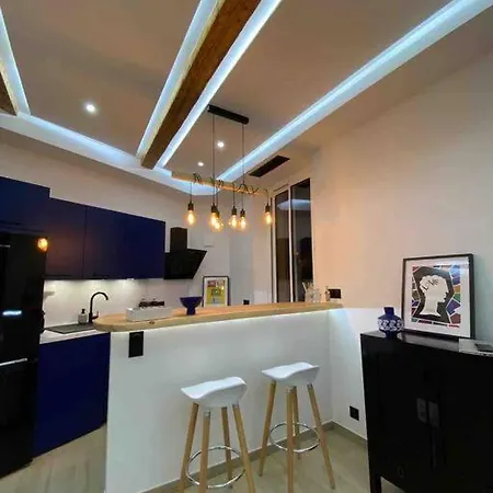 Brand New Flat By The Beach, In Old Town * קאן